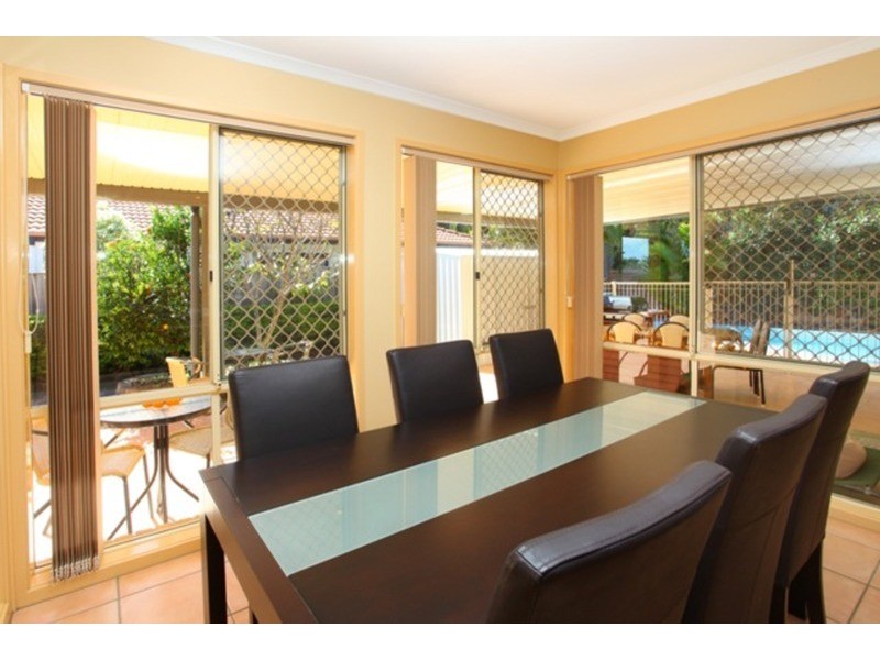 42 Dellwood Circuit, Molendinar QLD 4214