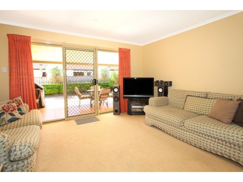 42 Dellwood Circuit, Molendinar QLD 4214