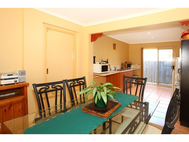 42 Dellwood Circuit, Molendinar QLD 4214