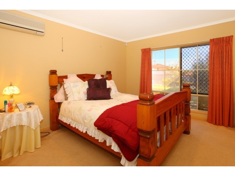 42 Dellwood Circuit, Molendinar QLD 4214