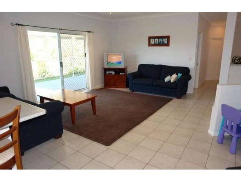 35 Corringle Close, Helensvale QLD 4212