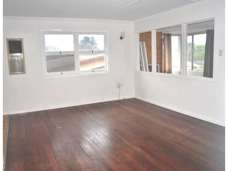 30 Dowling  Drive, Southport QLD 4215