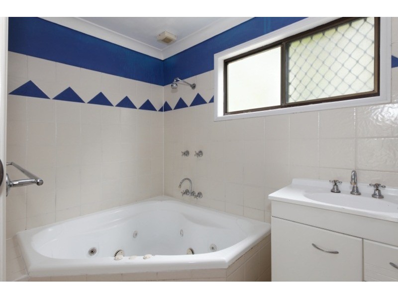 35 Macquarie Avenue, Molendinar QLD 4214