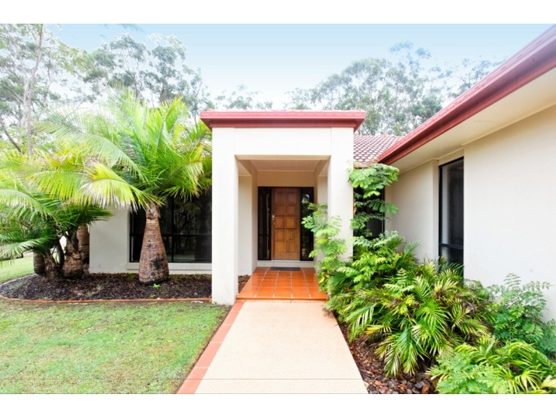 95 Arun Drive, Arundel QLD 4214
