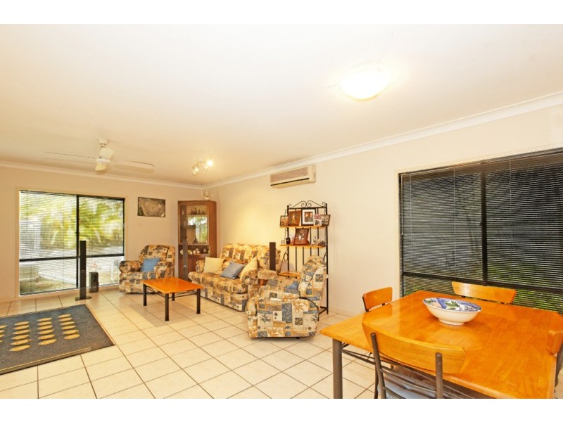 95 Arun Drive, Arundel QLD 4214