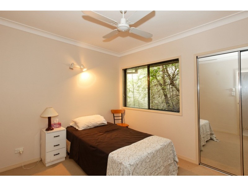 95 Arun Drive, Arundel QLD 4214