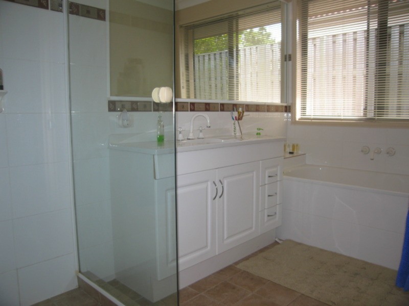 Molendinar QLD 4214