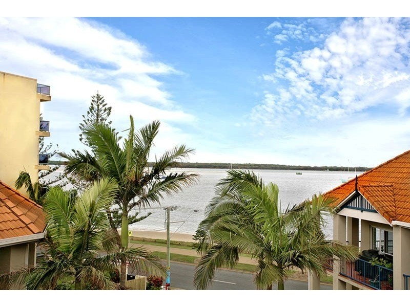 27/522 Marine  Parade, Biggera Waters QLD 4216