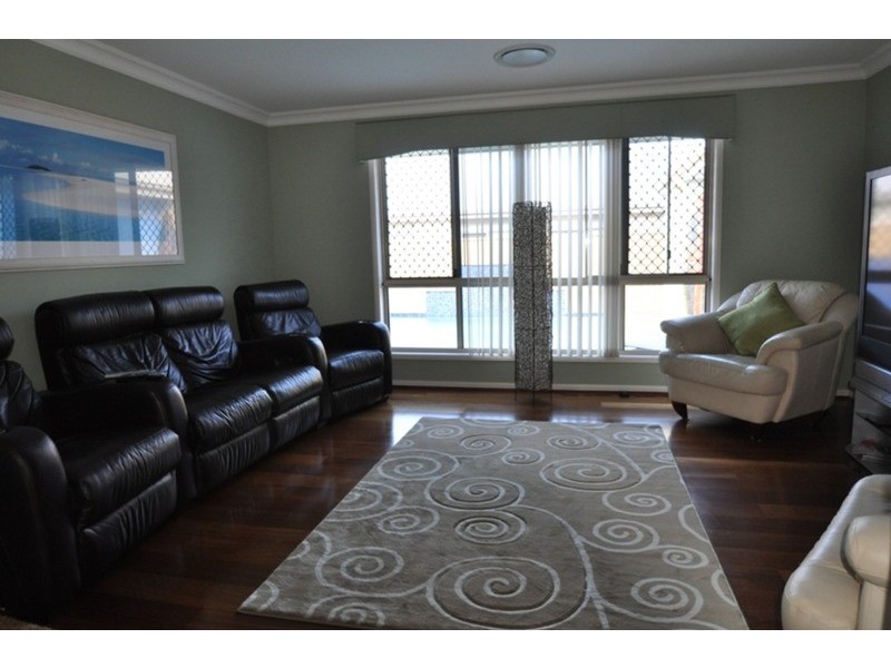 112 crestwood  Drive, Molendinar QLD 4214