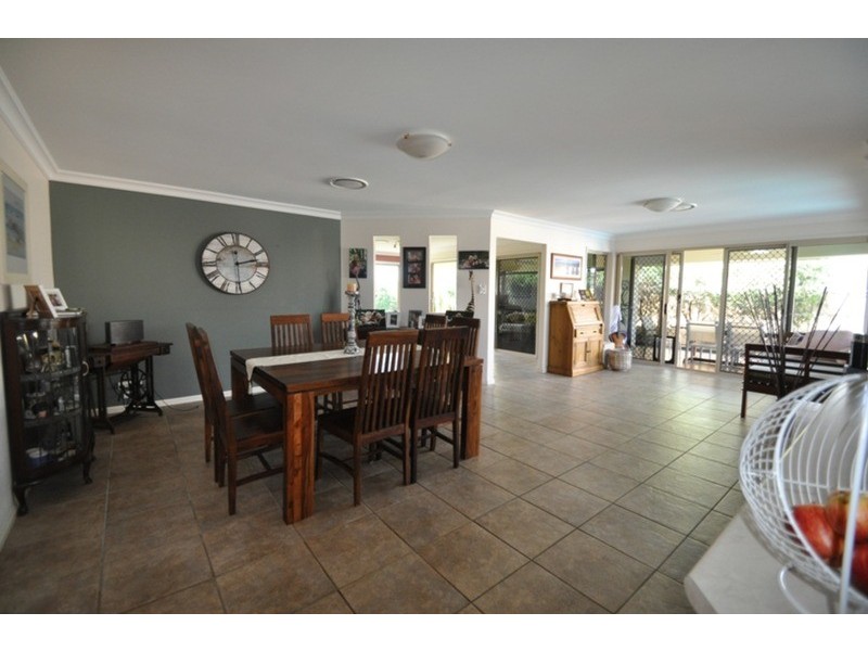 112 crestwood  Drive, Molendinar QLD 4214