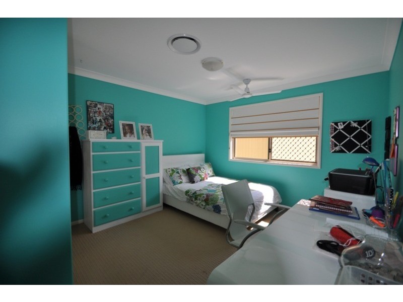 112 crestwood  Drive, Molendinar QLD 4214