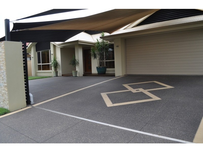 112 crestwood  Drive, Molendinar QLD 4214