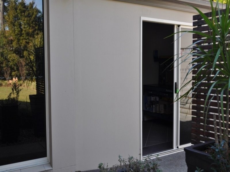 11 Casuarina Drive, Molendinar QLD 4214