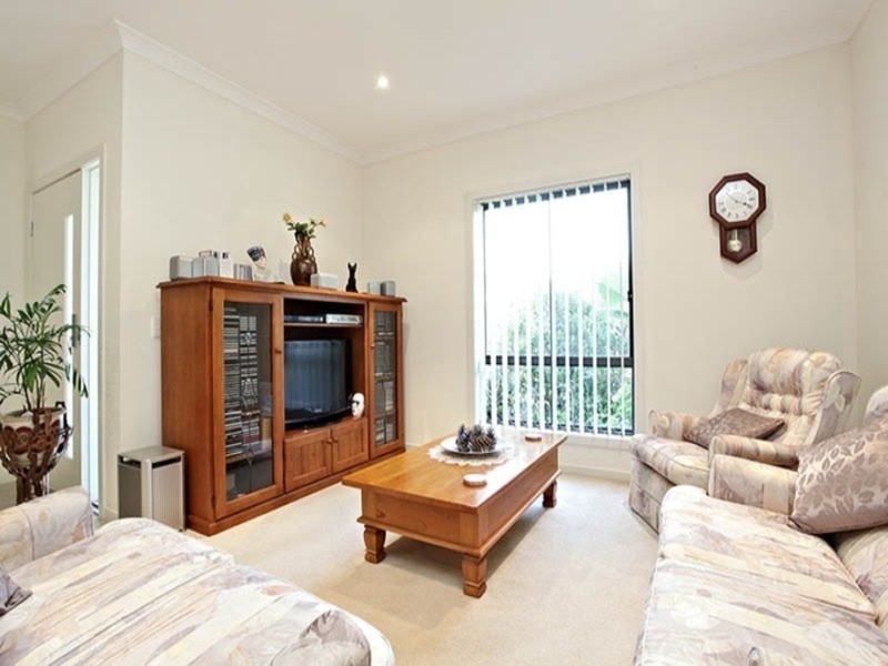 6 Corymbia Way, Molendinar QLD 4214