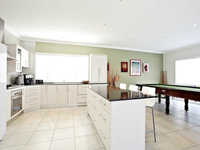 2 Rosegum Drive, Molendinar QLD 4214