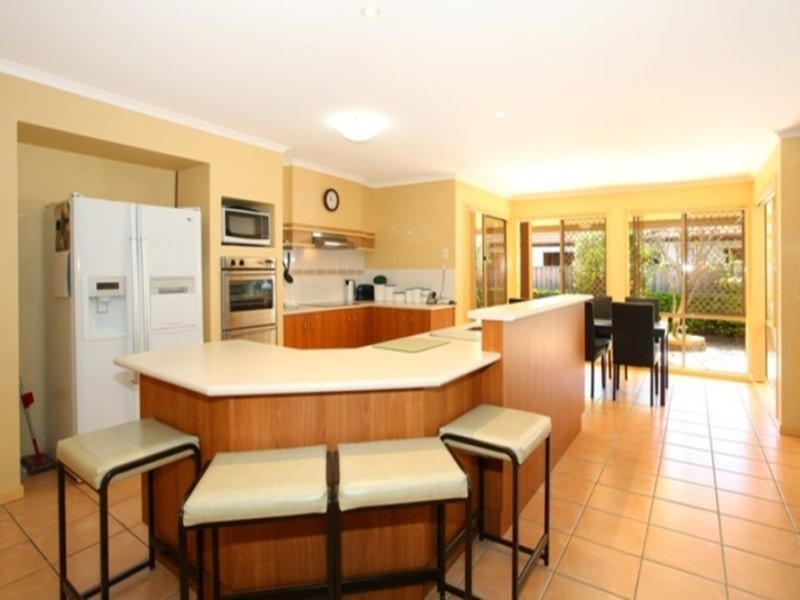 42 Dellwood Circuit, Molendinar QLD 4214