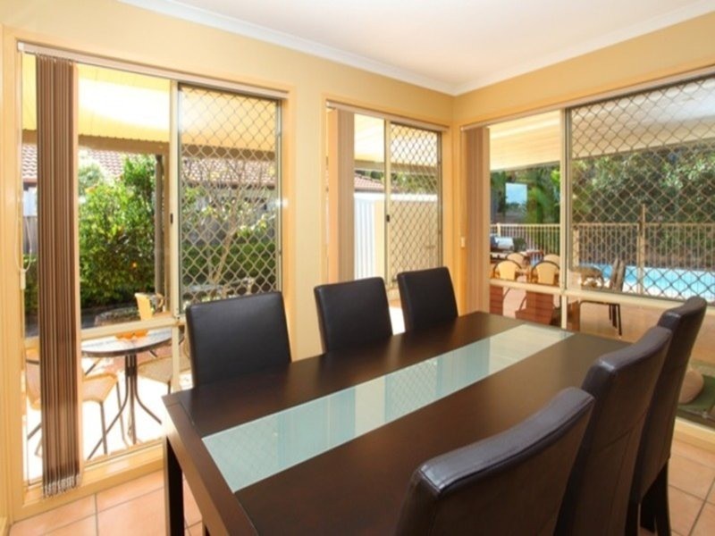 42 Dellwood Circuit, Molendinar QLD 4214