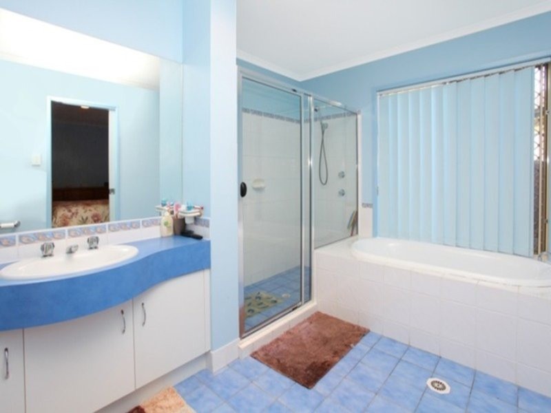 42 Dellwood Circuit, Molendinar QLD 4214