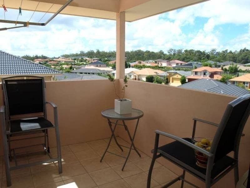 8 Silkwood Way, Molendinar QLD 4214