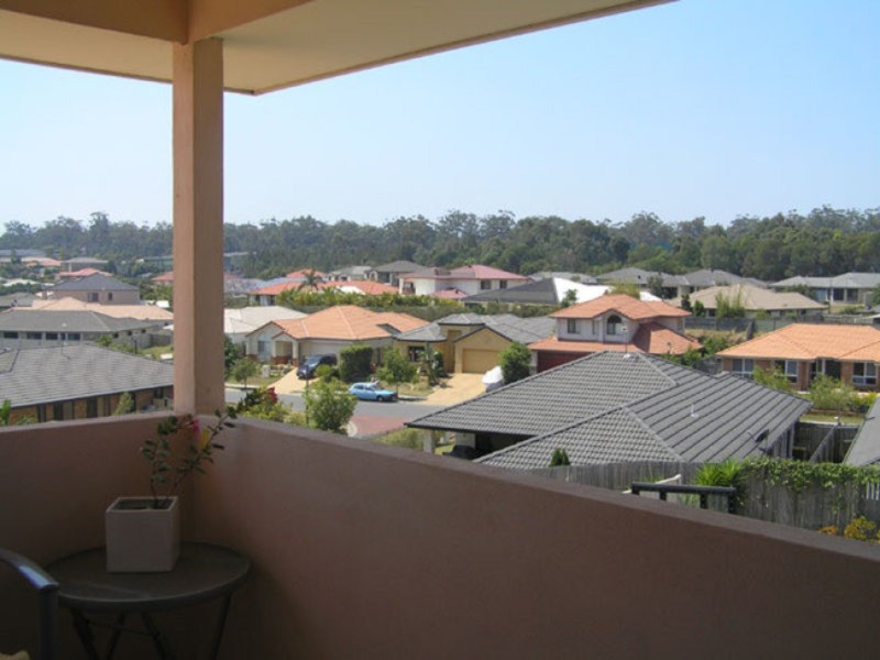 8 Silkwood Way, Molendinar QLD 4214