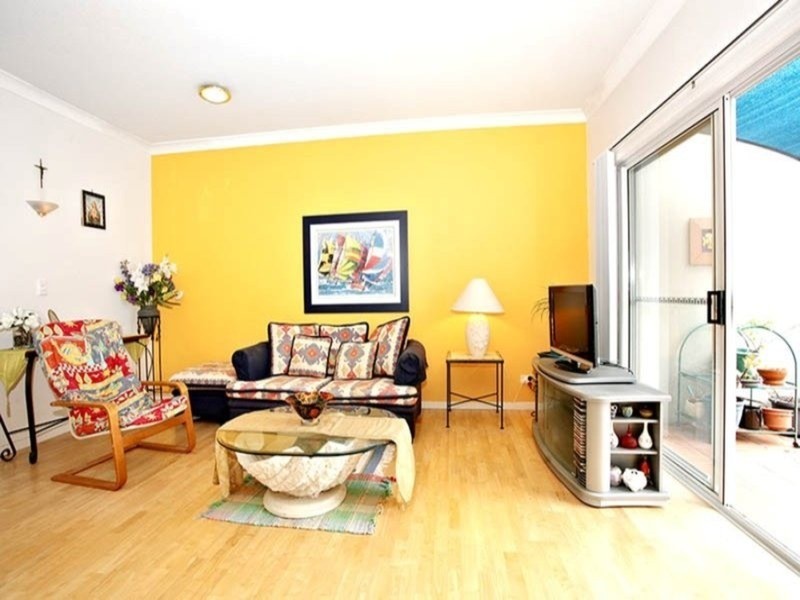27/522 Marine Parade, Biggera Waters QLD 4216