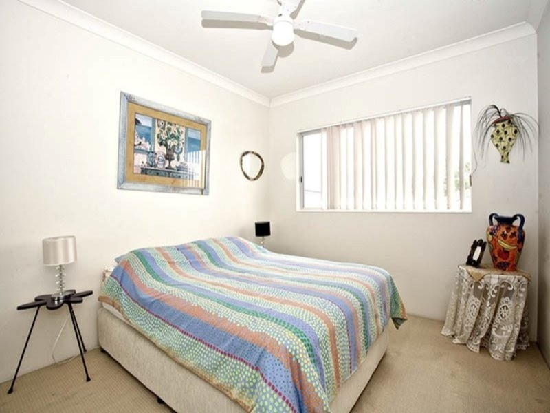 27/522 Marine Parade, Biggera Waters QLD 4216