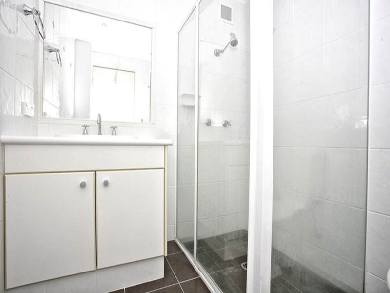27/522 Marine Parade, Biggera Waters QLD 4216