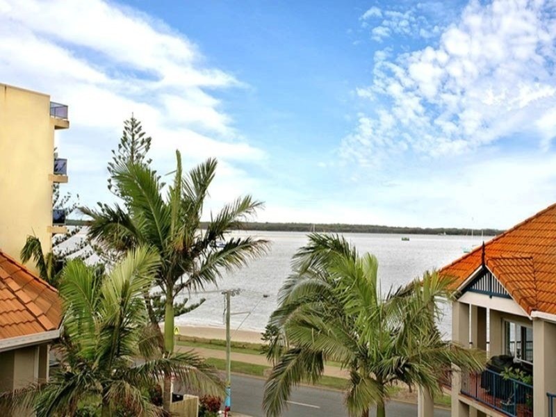 27/522 Marine Parade, Biggera Waters QLD 4216