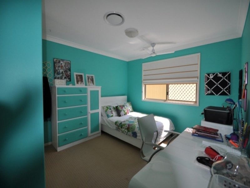 112 crestwood Drive, Molendinar QLD 4214