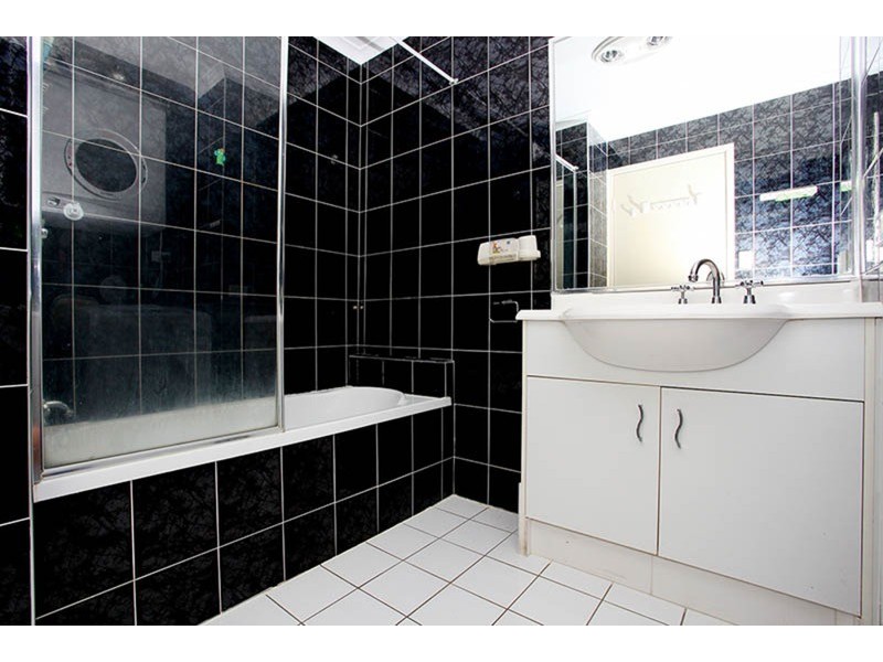 33/170 High Street, Southport QLD 4215