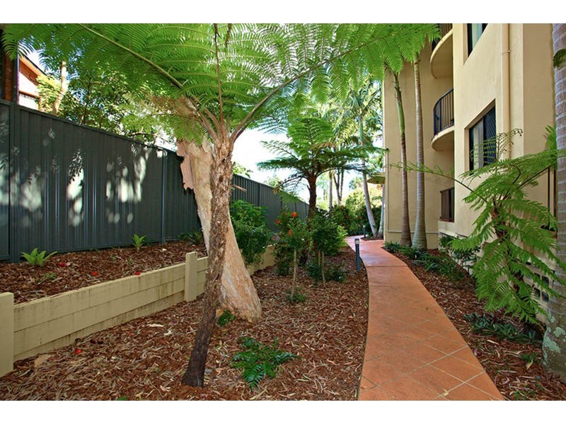 33/170 High Street, Southport QLD 4215