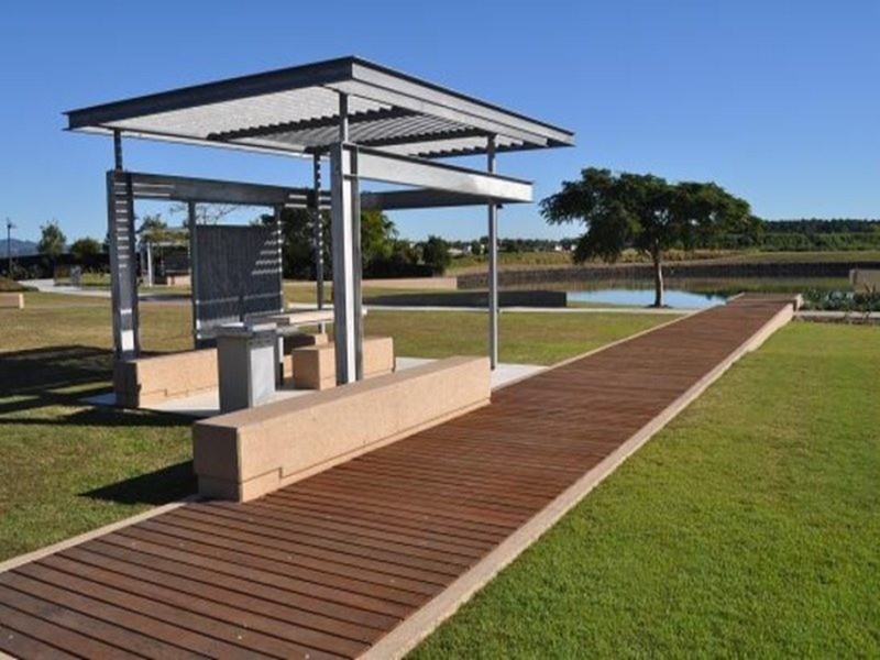 25 Galley Road, Hope Island QLD 4212