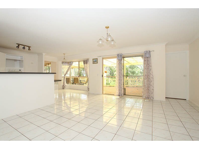 18 Bridle Lane, Molendinar QLD 4214