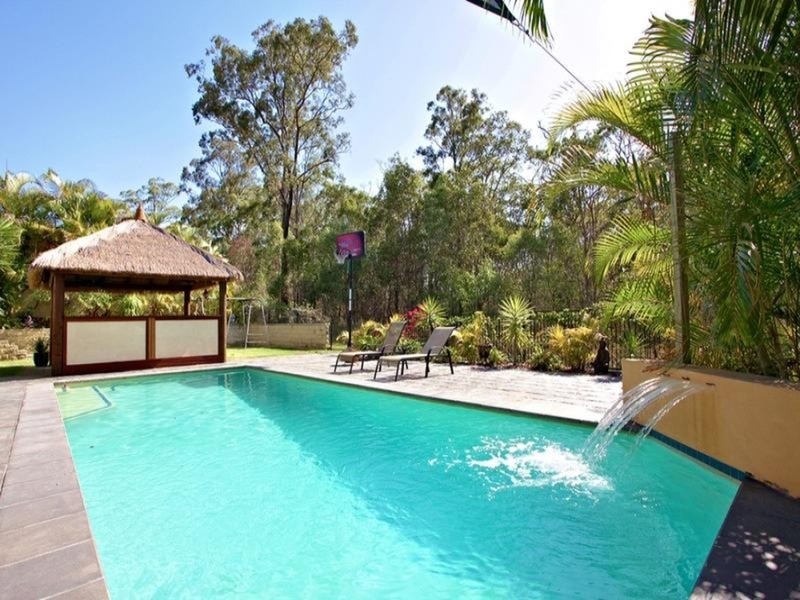 11 Leeds Close, Arundel QLD 4214