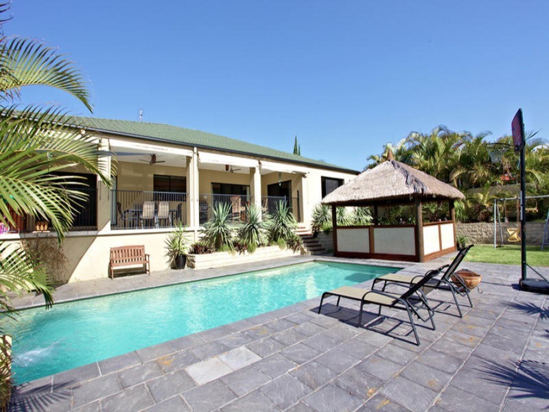 11 Leeds Close, Arundel QLD 4214