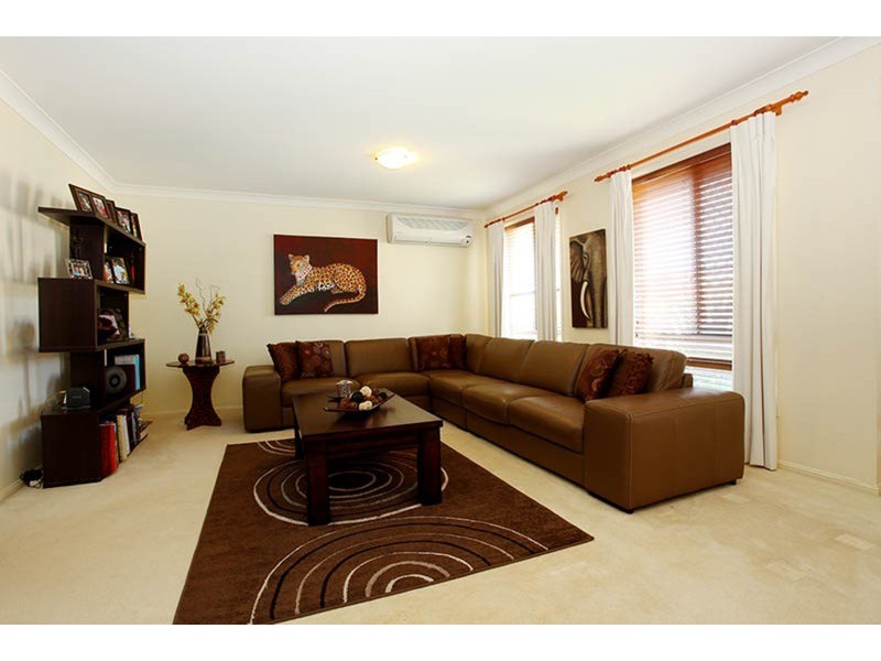 20 Watergum Parade, Molendinar QLD 4214