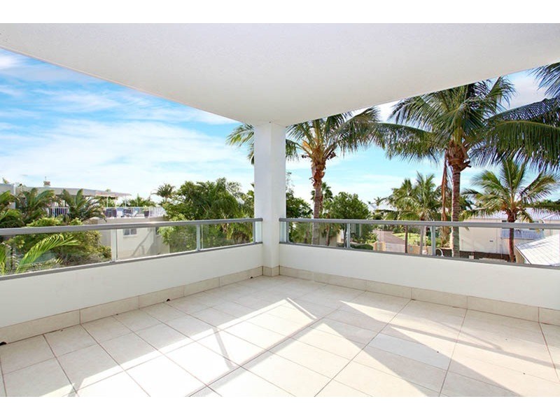 20-28 Bayview Street, Runaway Bay QLD 4216