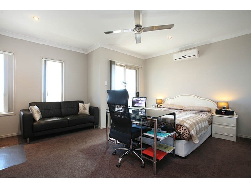 21 Viewridge Way, Molendinar QLD 4214