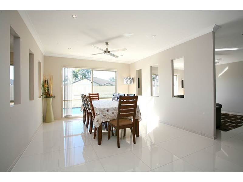 21 Viewridge Way, Molendinar QLD 4214
