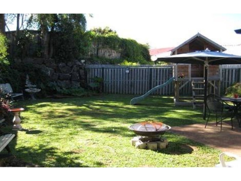 8 Clear River Boulvard, Ashmore QLD 4214