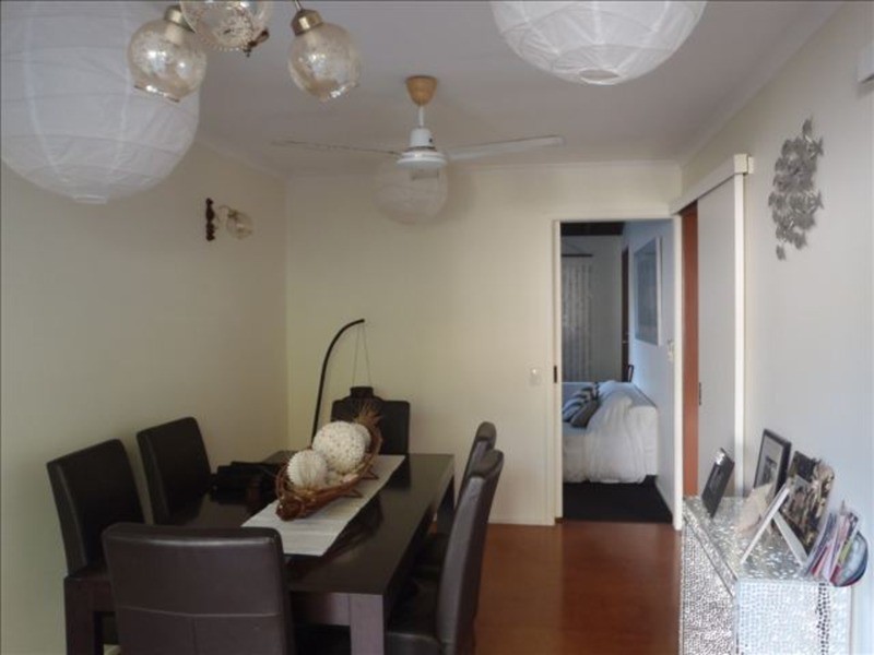 51 Macquarie Avenue, Molendinar QLD 4214