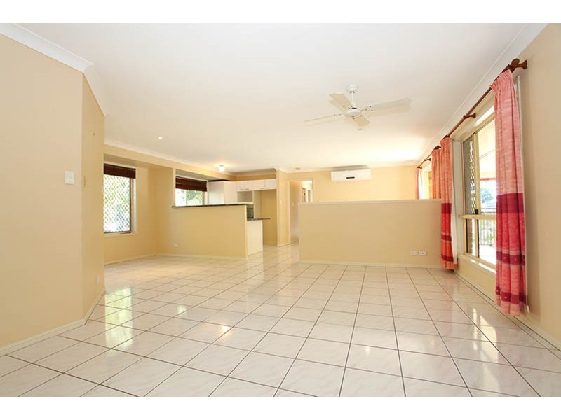 10 Presbytery Lane, Molendinar QLD 4214