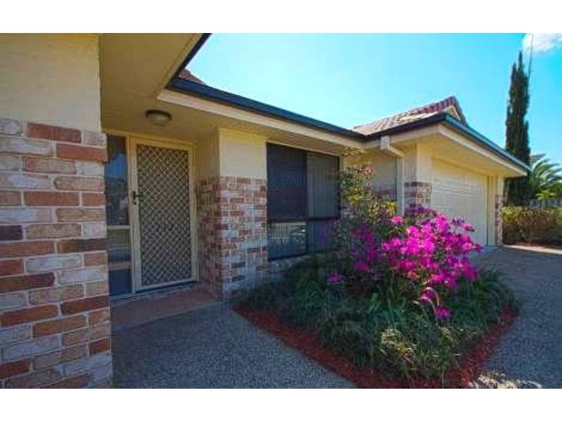 212 Crestwood Drive,, Molendinar QLD 4214
