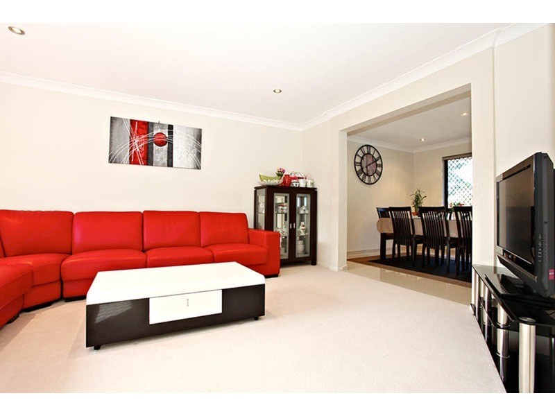63 Highcrest Circuit, Molendinar QLD 4214