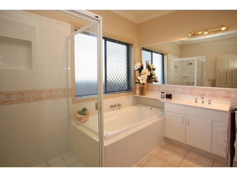 45 Highview Place, Parkwood QLD 4214