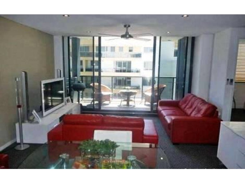 2 Aqua Street, Southport QLD 4215