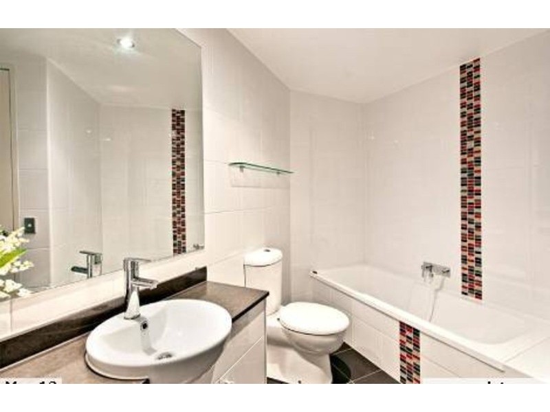 2 Aqua Street, Southport QLD 4215