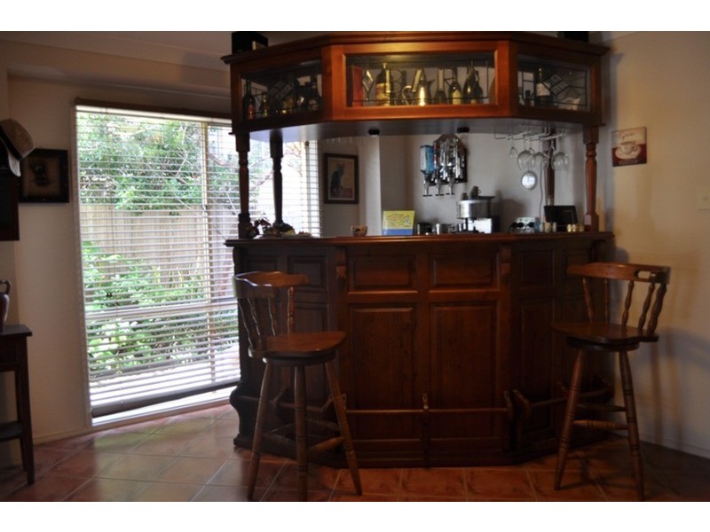 6 Redwood Place, Molendinar QLD 4214