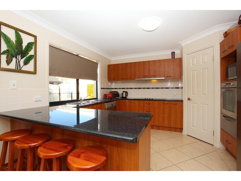 13 Stringybark Drive, Molendinar QLD 4214