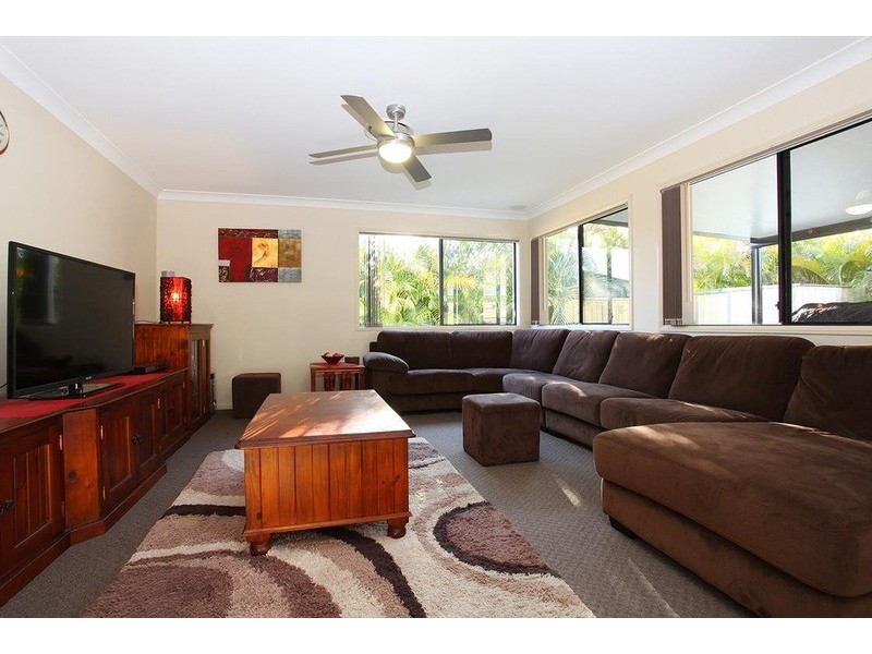 13 Stringybark Drive, Molendinar QLD 4214